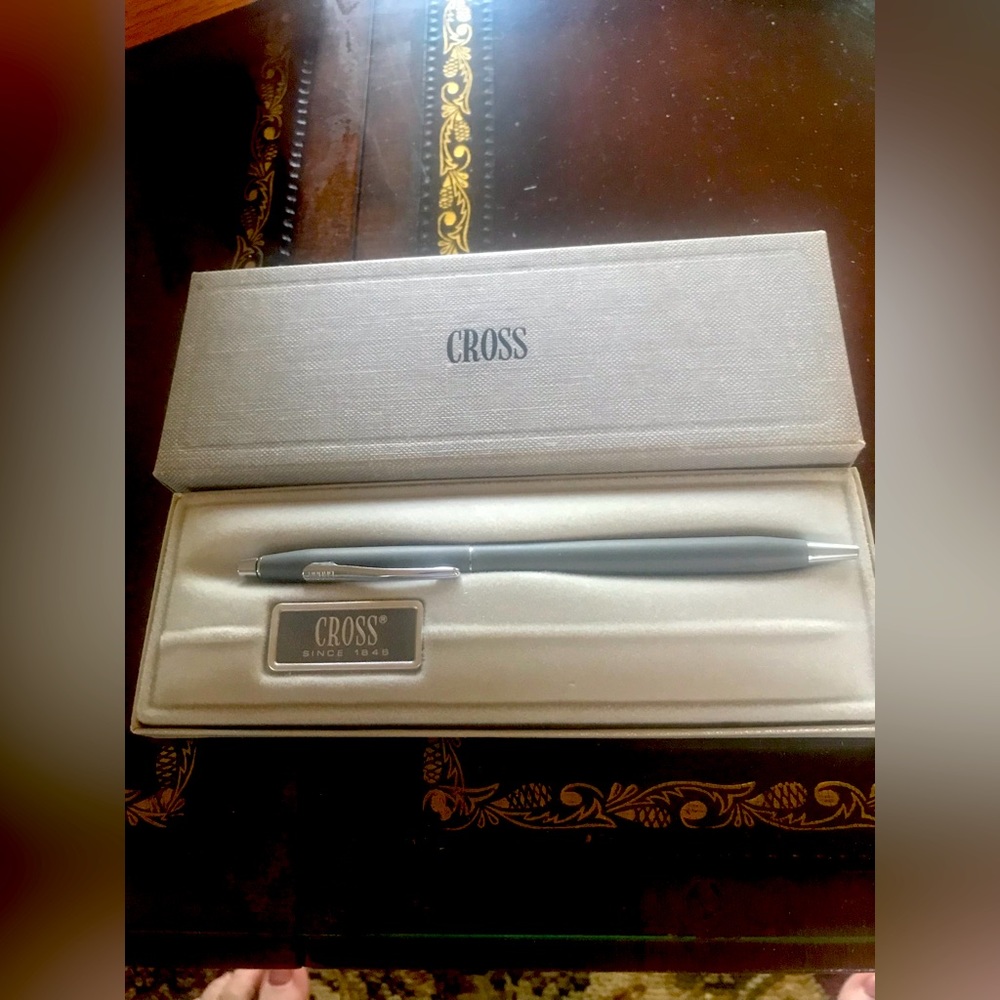 CROSS PIN